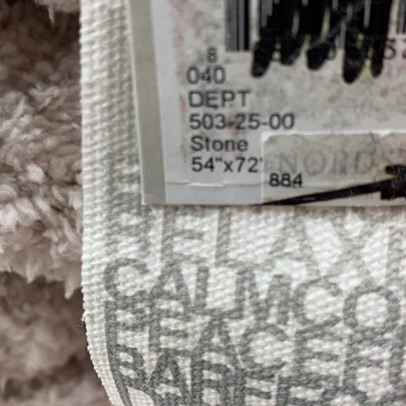 BAREFOOT DREAMS CozyChic Throw Blanket - Picture 6 of 6